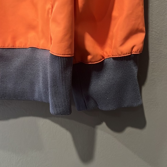 Men’s orange Under Armour Jacket zip up size Med - Picture 6 of 10